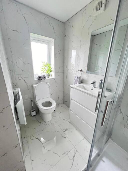 Harmony Home Lindley 허더즈필드 외부 사진
